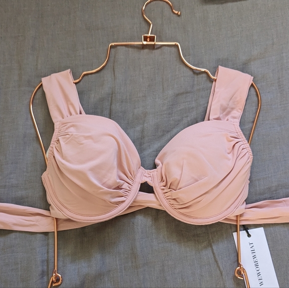 WeWoreWhat Ruched Claudia Cheeky High Leg Set - Picture 3 of 7